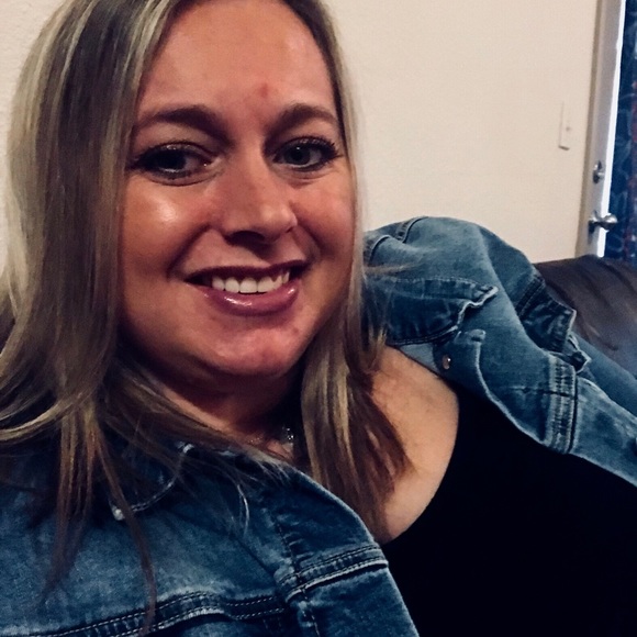 Meet your Posher, Michelle - Picture 4 of 6